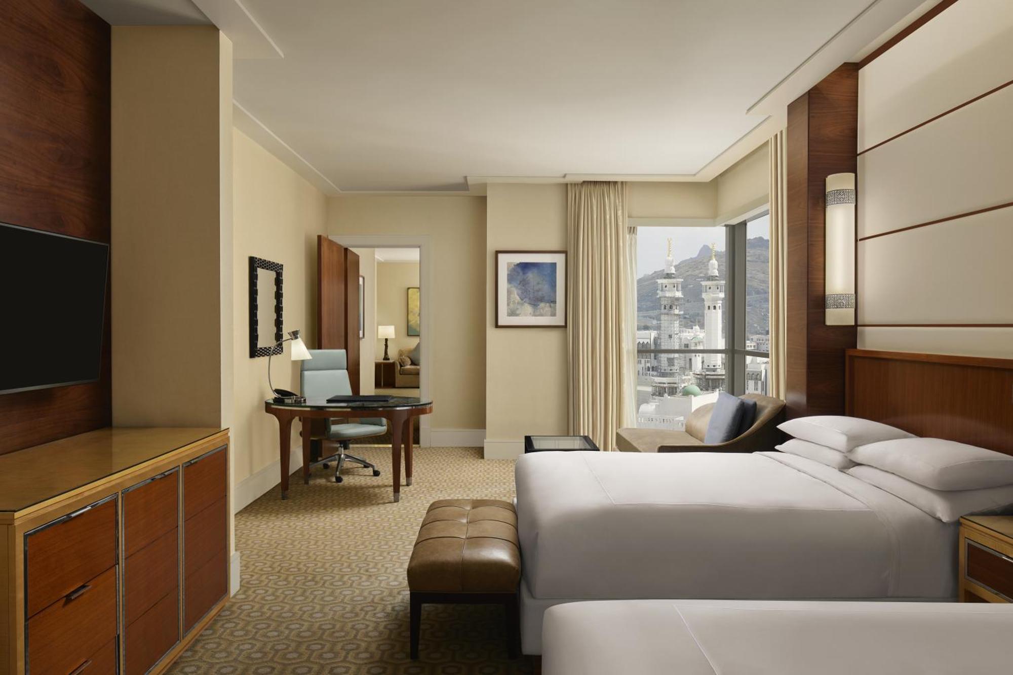 コンラッド メッカ ホテル エクステリア 写真 A guest room at the Four Seasons Hotel